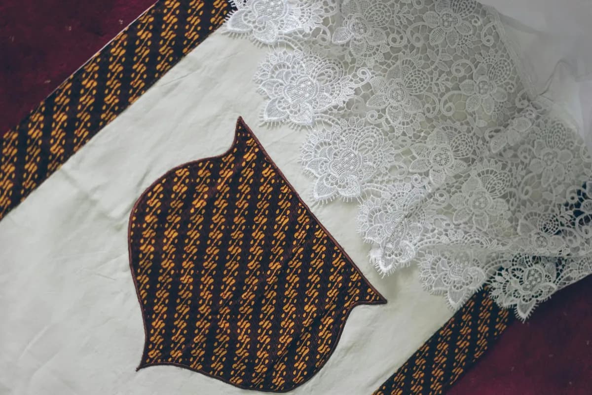 Sitara créa : Quand le Khanga Raconte une Histoire d'Élégance et de Cultures