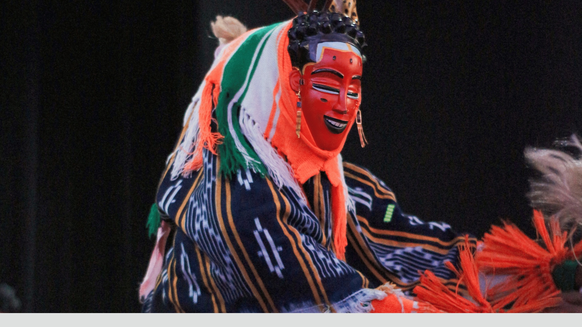 Zaouli, la fille de Djéla — danseur masqué